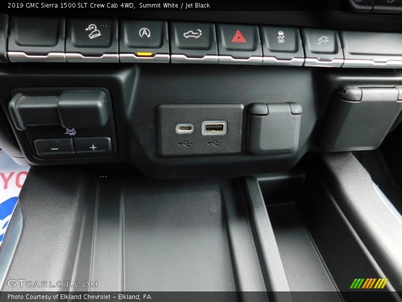 Controls of 2019 Sierra 1500 SLT Crew Cab 4WD