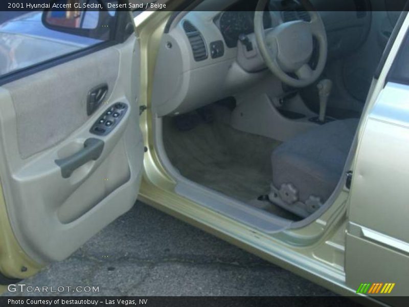 Desert Sand / Beige 2001 Hyundai Accent GL Sedan