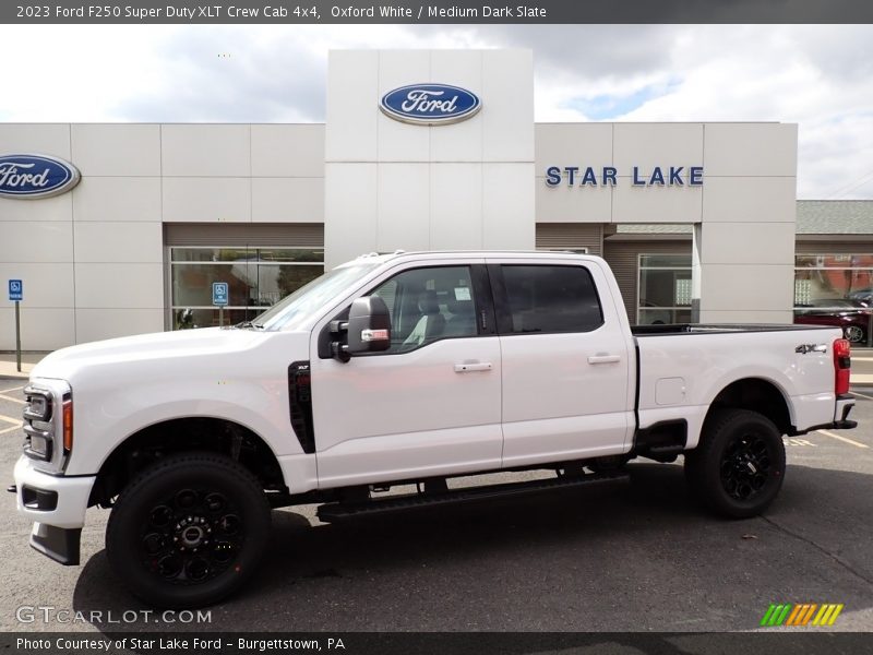 Oxford White / Medium Dark Slate 2023 Ford F250 Super Duty XLT Crew Cab 4x4