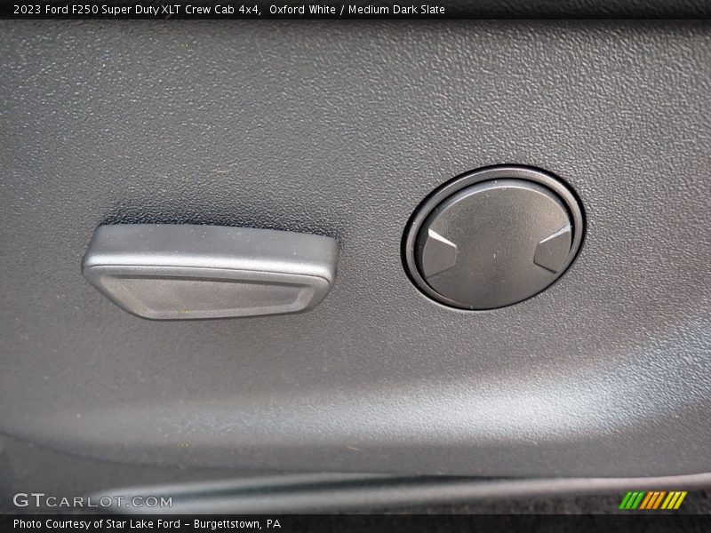 Front Seat of 2023 F250 Super Duty XLT Crew Cab 4x4