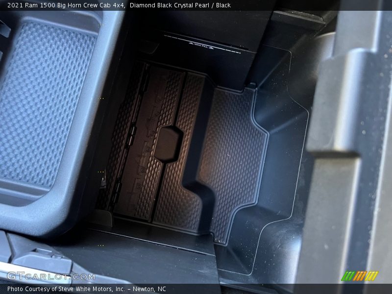 Diamond Black Crystal Pearl / Black 2021 Ram 1500 Big Horn Crew Cab 4x4