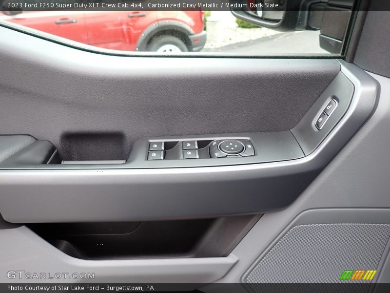 Door Panel of 2023 F250 Super Duty XLT Crew Cab 4x4