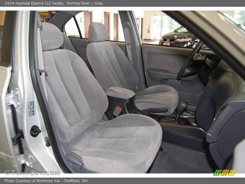 Sterling Silver / Gray 2004 Hyundai Elantra GLS Sedan