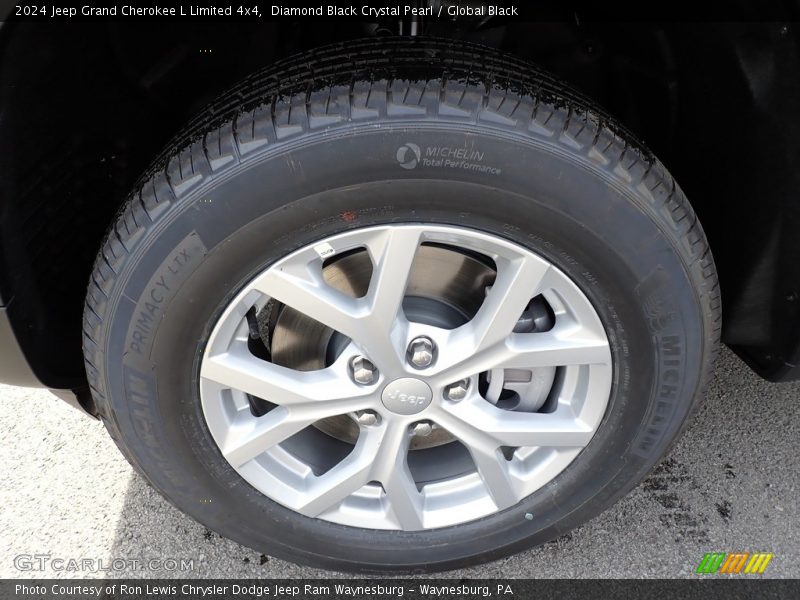 Diamond Black Crystal Pearl / Global Black 2024 Jeep Grand Cherokee L Limited 4x4