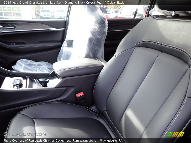 Diamond Black Crystal Pearl / Global Black 2024 Jeep Grand Cherokee L Limited 4x4