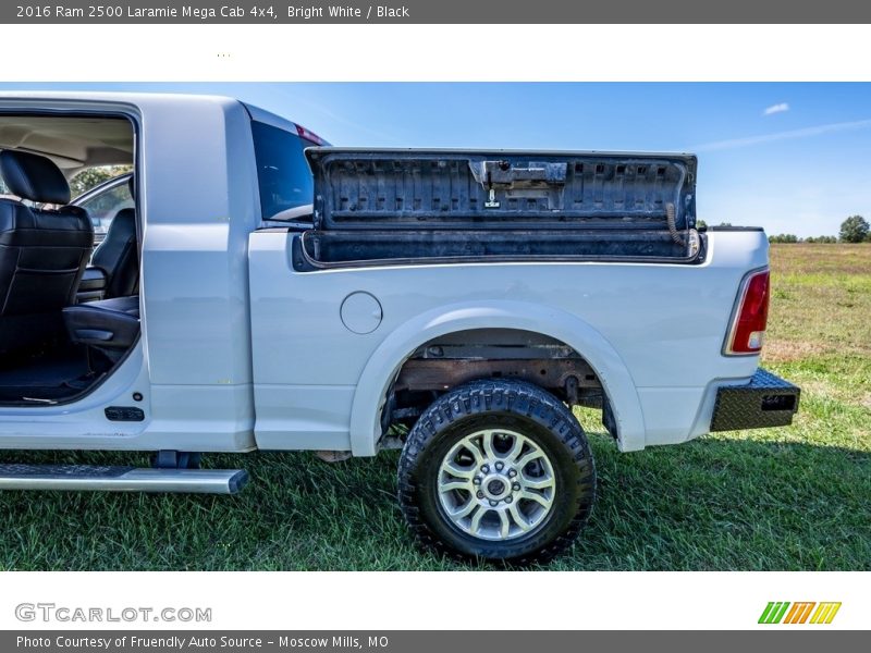 Bright White / Black 2016 Ram 2500 Laramie Mega Cab 4x4