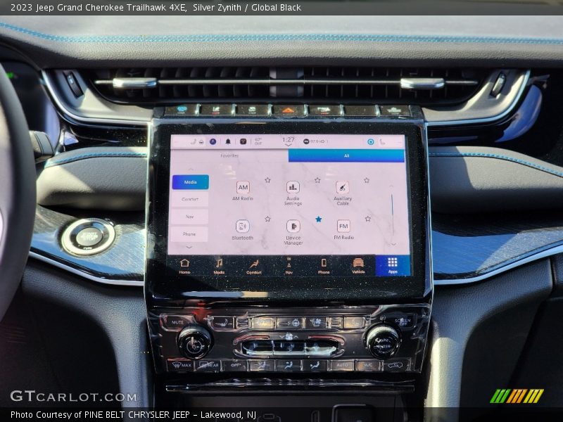 Navigation of 2023 Grand Cherokee Trailhawk 4XE