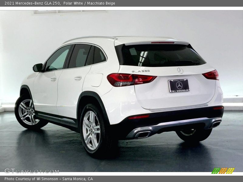 Polar White / Macchiato Beige 2021 Mercedes-Benz GLA 250