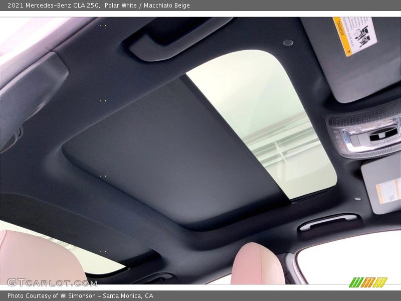 Polar White / Macchiato Beige 2021 Mercedes-Benz GLA 250