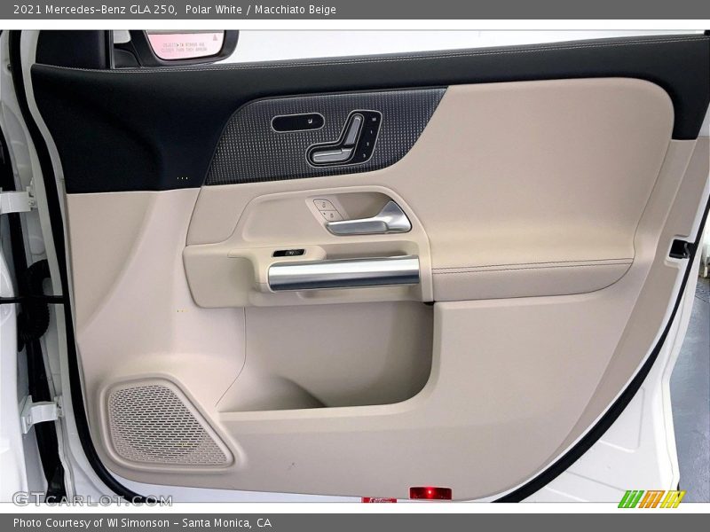 Polar White / Macchiato Beige 2021 Mercedes-Benz GLA 250