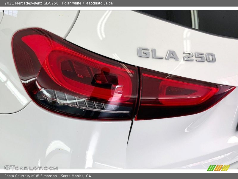 Polar White / Macchiato Beige 2021 Mercedes-Benz GLA 250
