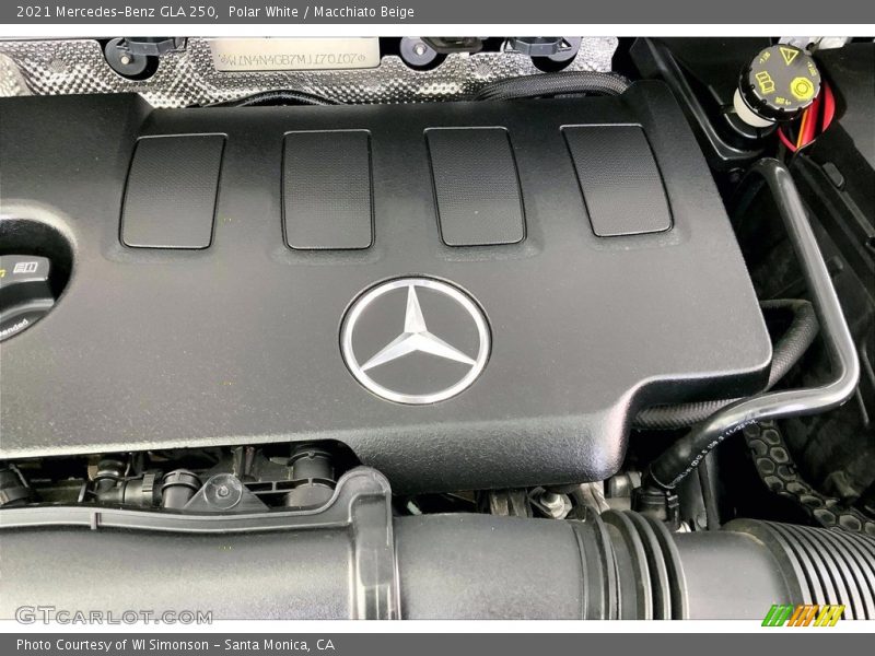Polar White / Macchiato Beige 2021 Mercedes-Benz GLA 250