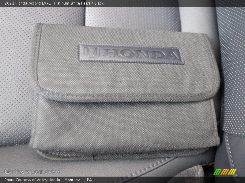 Platinum White Pearl / Black 2021 Honda Accord EX-L