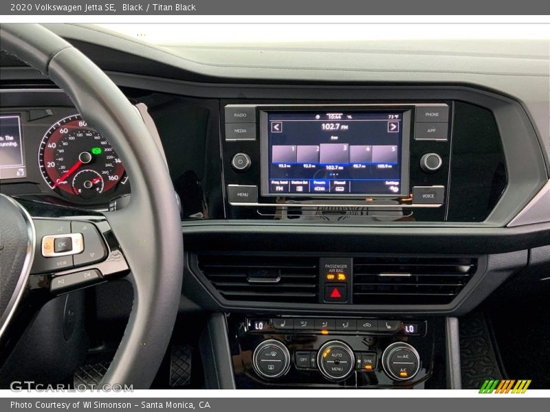 Controls of 2020 Jetta SE