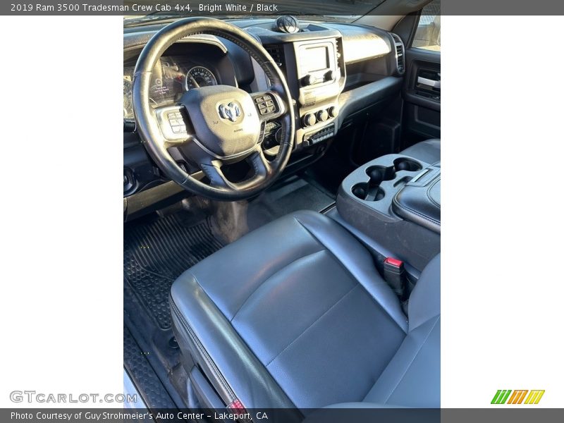 Bright White / Black 2019 Ram 3500 Tradesman Crew Cab 4x4