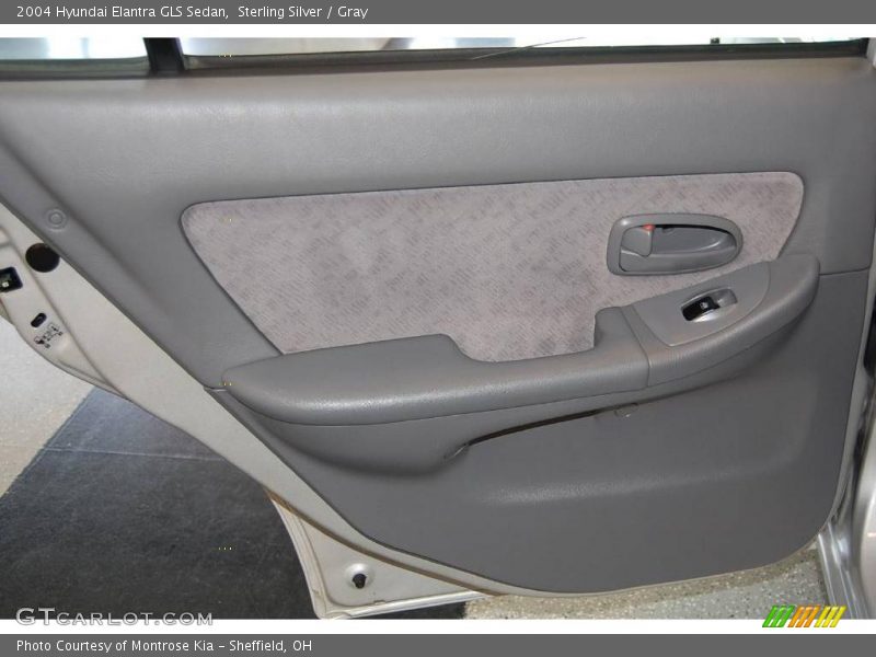 Sterling Silver / Gray 2004 Hyundai Elantra GLS Sedan