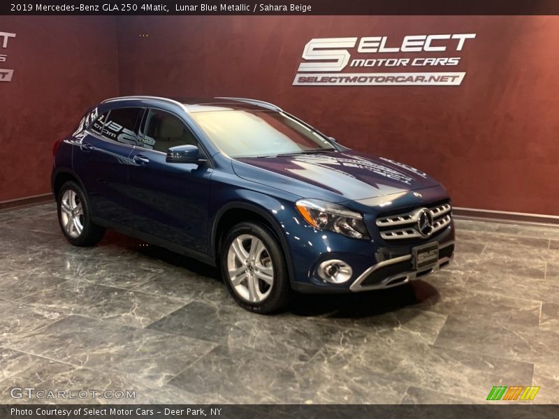 Front 3/4 View of 2019 GLA 250 4Matic