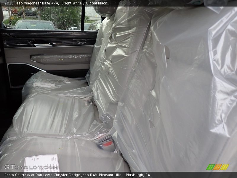 Bright White / Global Black 2023 Jeep Wagoneer Base 4x4