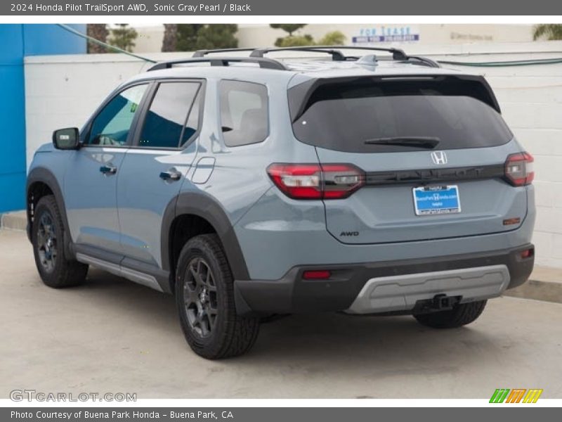  2024 Pilot TrailSport AWD Sonic Gray Pearl