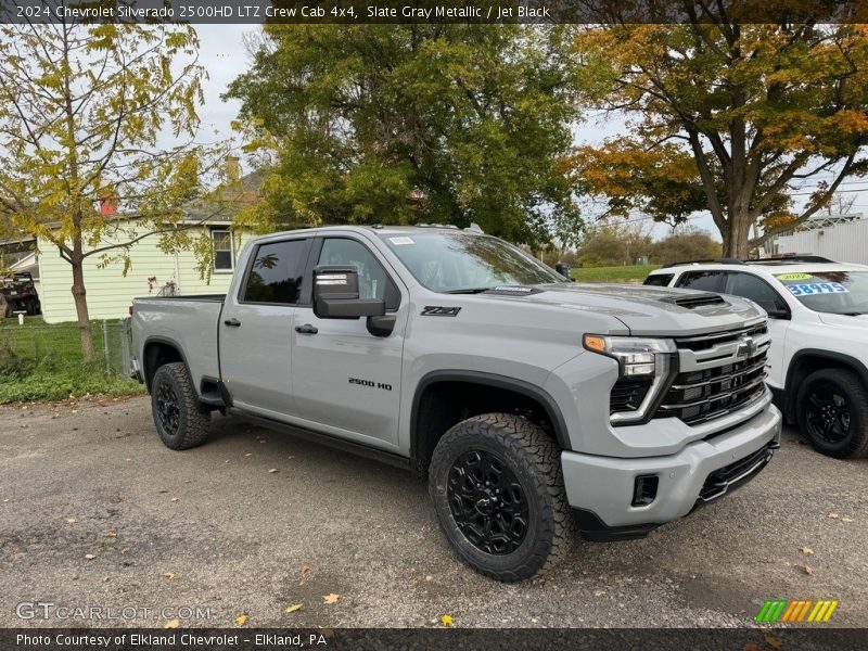 Front 3/4 View of 2024 Silverado 2500HD LTZ Crew Cab 4x4