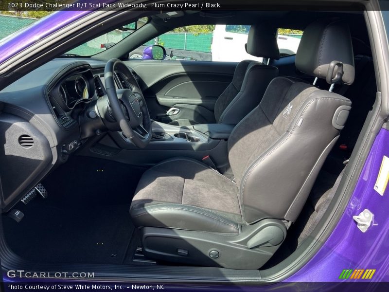 Plum Crazy Pearl / Black 2023 Dodge Challenger R/T Scat Pack Widebody