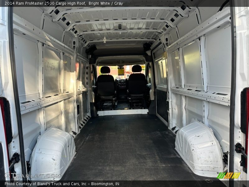  2014 ProMaster 2500 Cargo High Roof Trunk