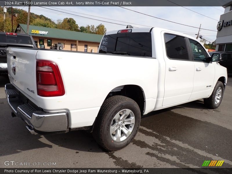 Ivory White Tri-Coat Pearl / Black 2024 Ram 1500 Laramie Crew Cab 4x4