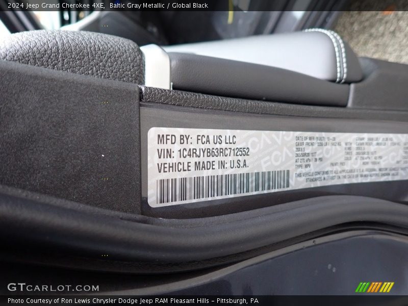Baltic Gray Metallic / Global Black 2024 Jeep Grand Cherokee 4XE