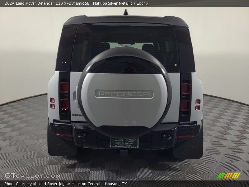 Hakuba Silver Metallic / Ebony 2024 Land Rover Defender 110 X-Dynamic SE