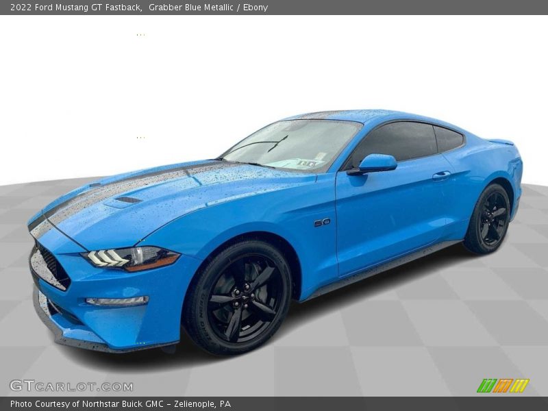 Front 3/4 View of 2022 Mustang GT Fastback