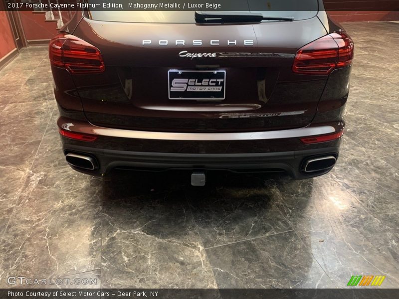 Mahogany Metallic / Luxor Beige 2017 Porsche Cayenne Platinum Edition