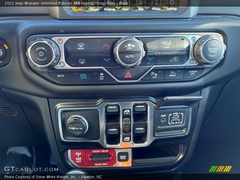 Controls of 2022 Wrangler Unlimited Rubicon 4XE Hybrid