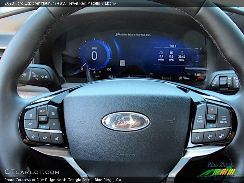  2023 Explorer Platinum 4WD Steering Wheel