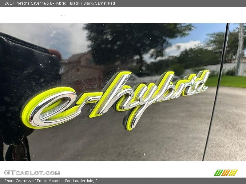  2017 Cayenne S E-Hybrid Logo