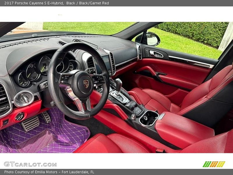  2017 Cayenne S E-Hybrid Black/Garnet Red Interior
