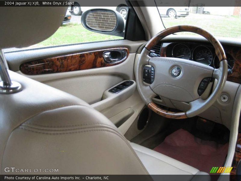 White Onyx / Sand 2004 Jaguar XJ XJ8