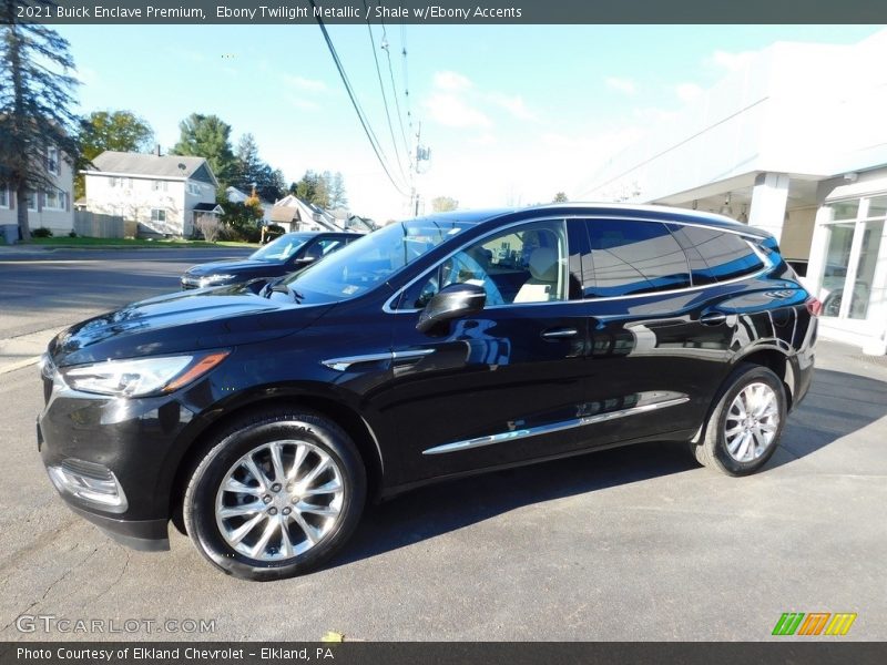 Front 3/4 View of 2021 Enclave Premium