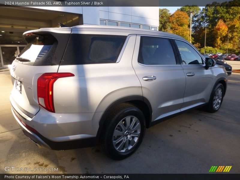 Typhoon Silver / Black 2024 Hyundai Palisade SEL AWD