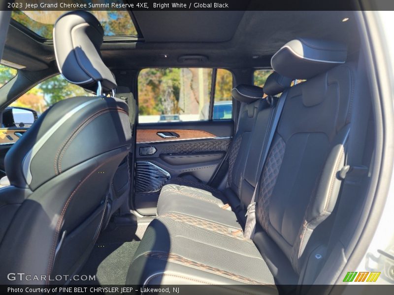 Bright White / Global Black 2023 Jeep Grand Cherokee Summit Reserve 4XE