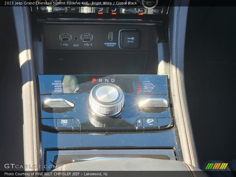 Bright White / Global Black 2023 Jeep Grand Cherokee Summit Reserve 4XE