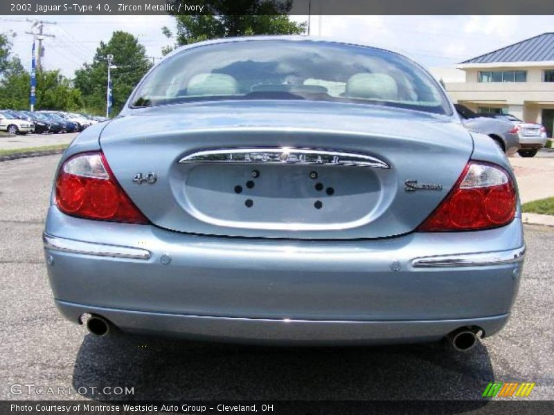 Zircon Metallic / Ivory 2002 Jaguar S-Type 4.0