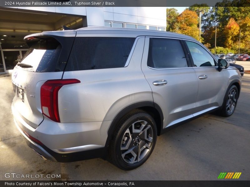 Typhoon Silver / Black 2024 Hyundai Palisade Limited AWD