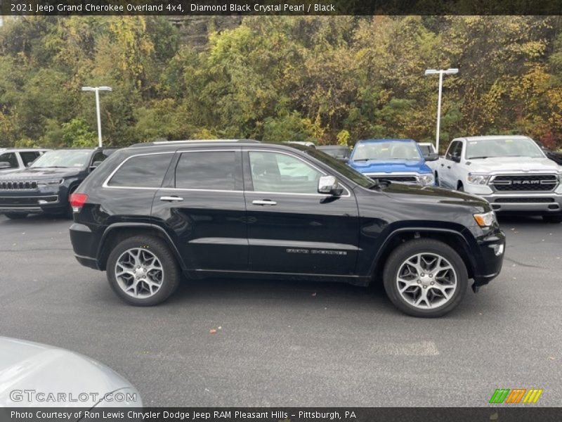  2021 Grand Cherokee Overland 4x4 Diamond Black Crystal Pearl