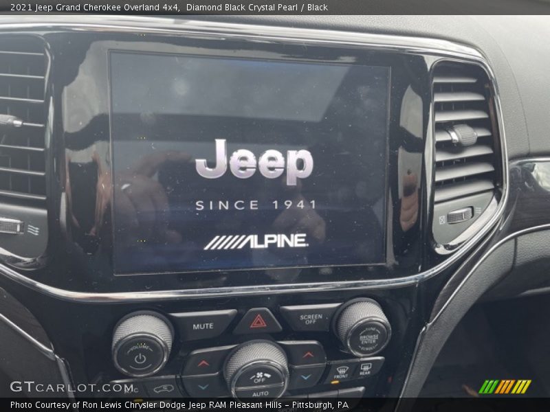 Diamond Black Crystal Pearl / Black 2021 Jeep Grand Cherokee Overland 4x4