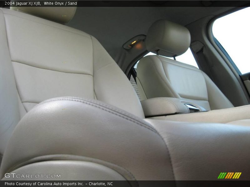 White Onyx / Sand 2004 Jaguar XJ XJ8