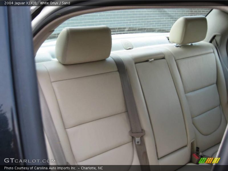 White Onyx / Sand 2004 Jaguar XJ XJ8