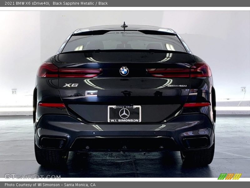 Black Sapphire Metallic / Black 2021 BMW X6 sDrive40i