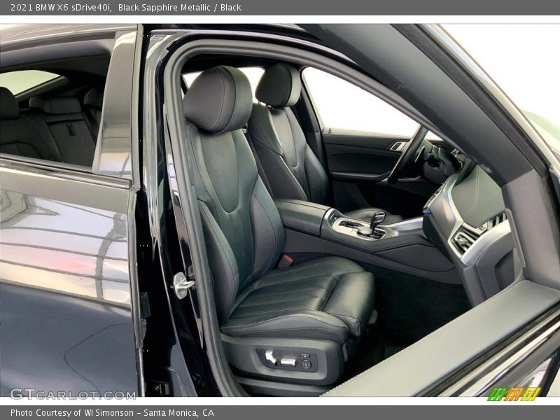 Black Sapphire Metallic / Black 2021 BMW X6 sDrive40i