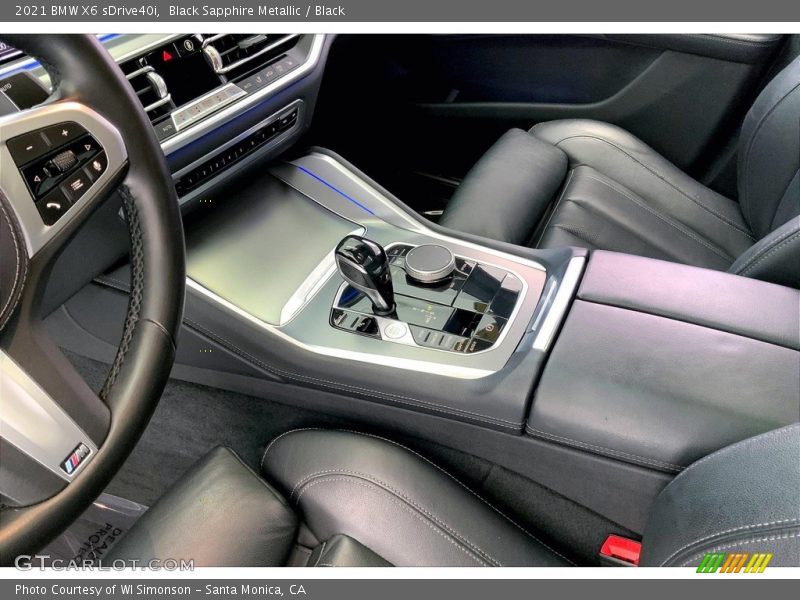 Controls of 2021 X6 sDrive40i