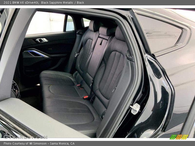 Rear Seat of 2021 X6 sDrive40i